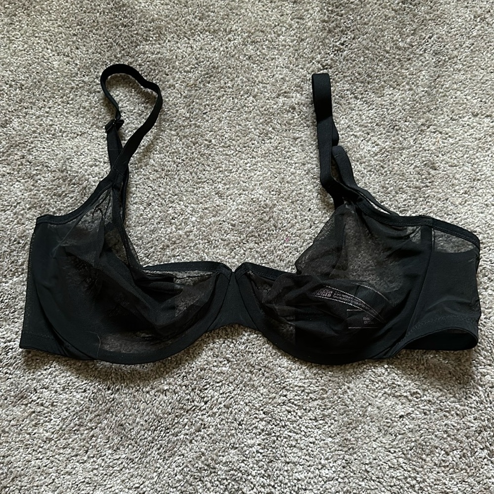 Victoria’s Secret unlined bra